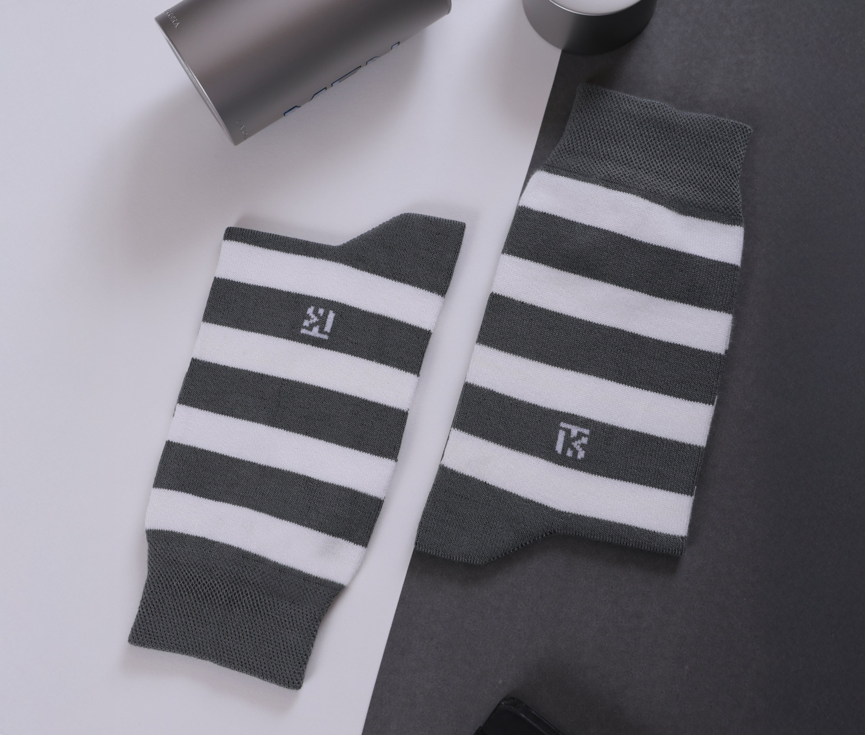 Kikitoes Luxe Signature Box – Stripes & Dots Collection