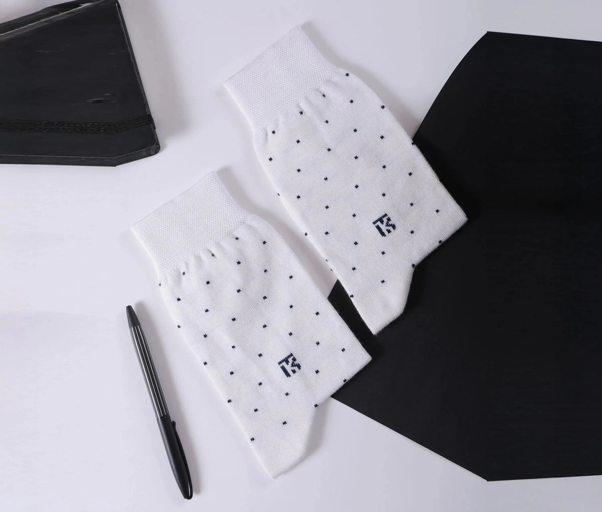 Kikitoes Luxe Signature Box – Stripes & Dots CollectionKikitoes