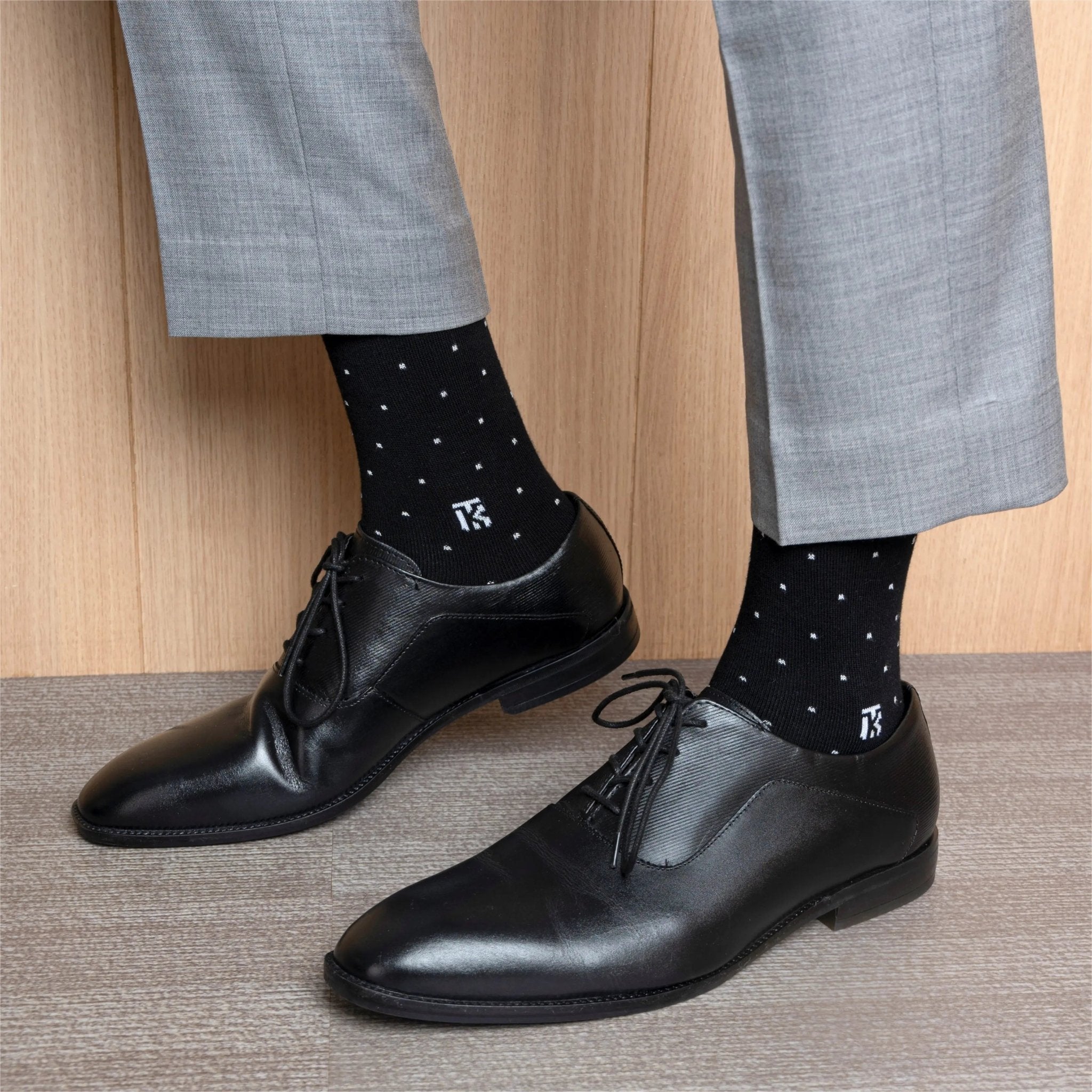 KIKITOES BAMBOO MEN CREW SOCKS | Midnight DotKikitoes