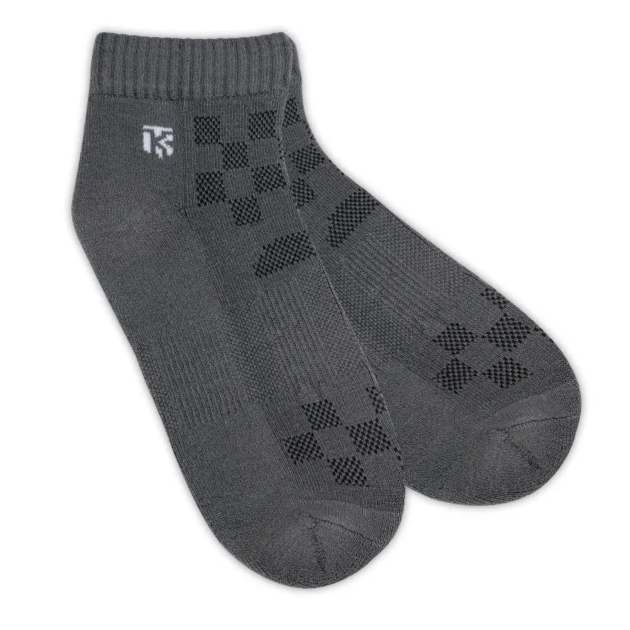 Men’s premium bamboo ankle socks from KIKITOES, displayed in multiple colours – ideal as sports socks or gym socks for active wear.