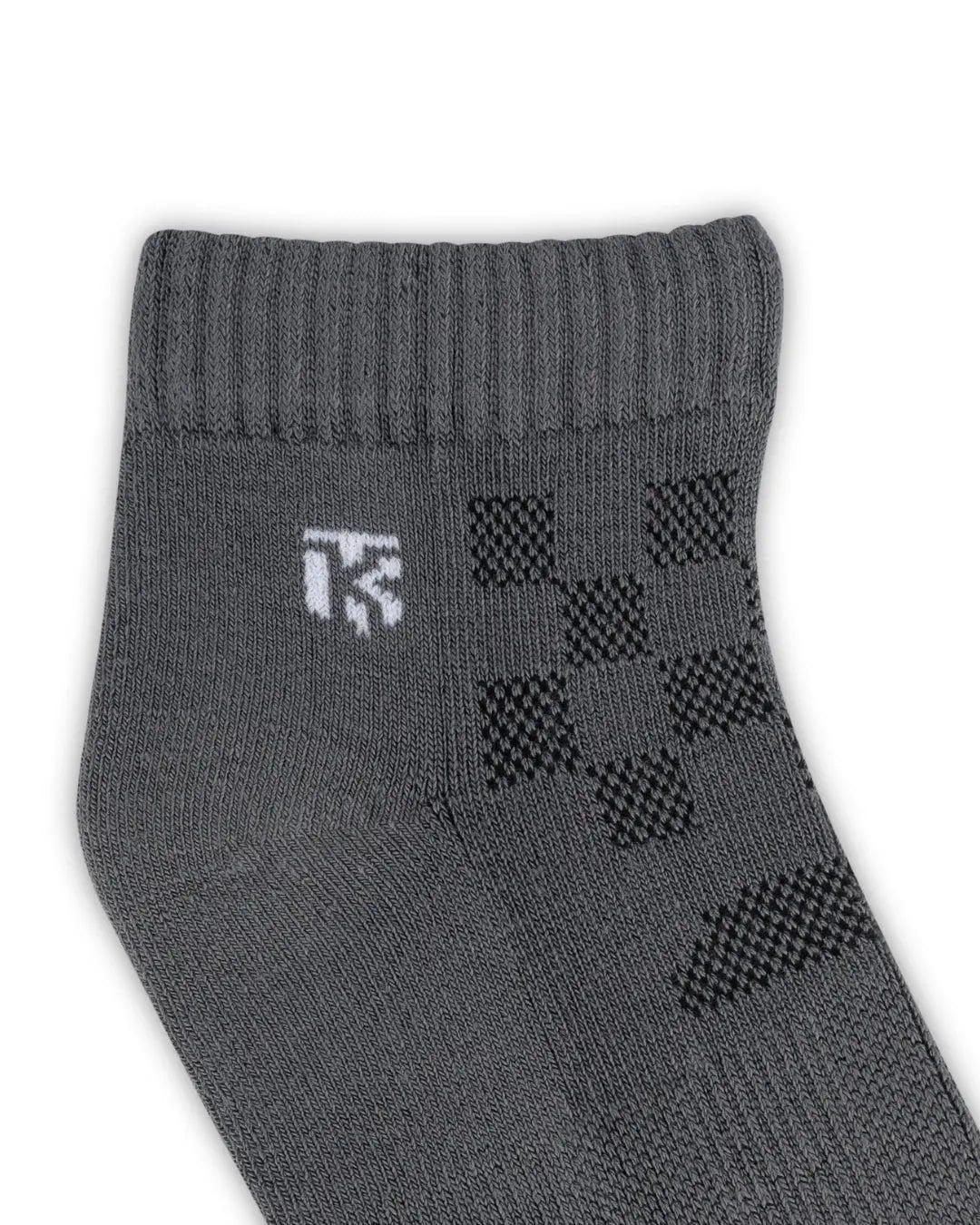 Men’s premium bamboo ankle socks from KIKITOES, displayed in multiple colours – ideal as sports socks or gym socks for active wear.