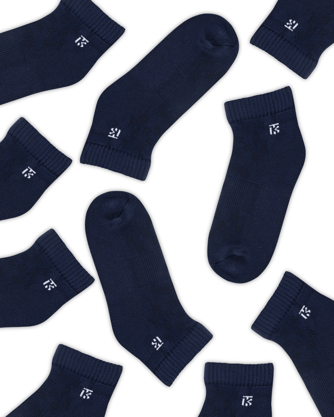 Men’s premium bamboo ankle socks from KIKITOES, displayed in multiple colours – ideal as sports socks or gym socks for active wear.