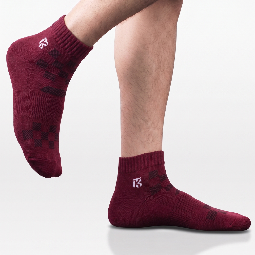 KIKITOES BAMBOO SPORTS SOCKS | Maroon Blaze