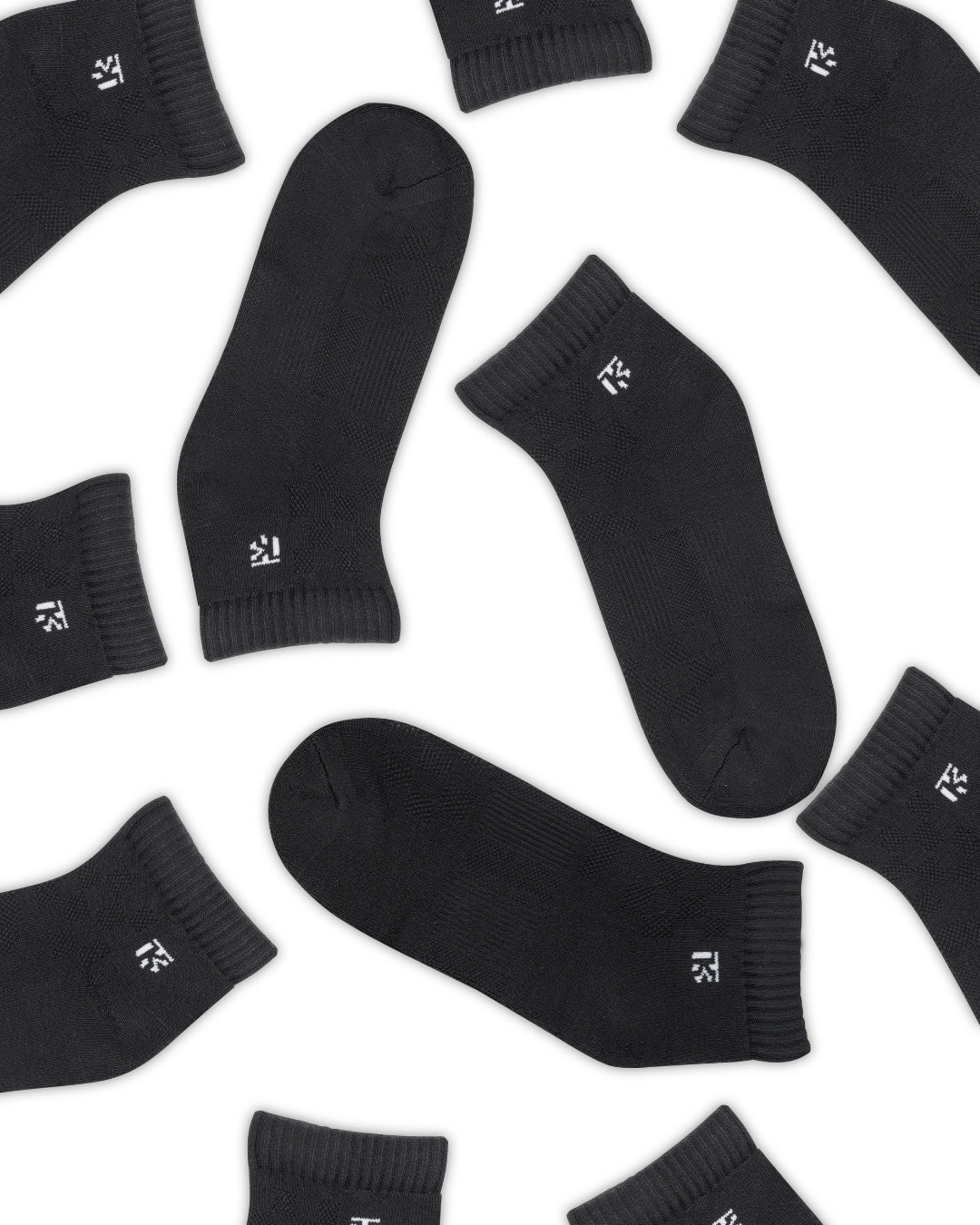 Men’s premium bamboo ankle socks from KIKITOES, displayed in multiple colours – ideal as sports socks or gym socks for active wear.