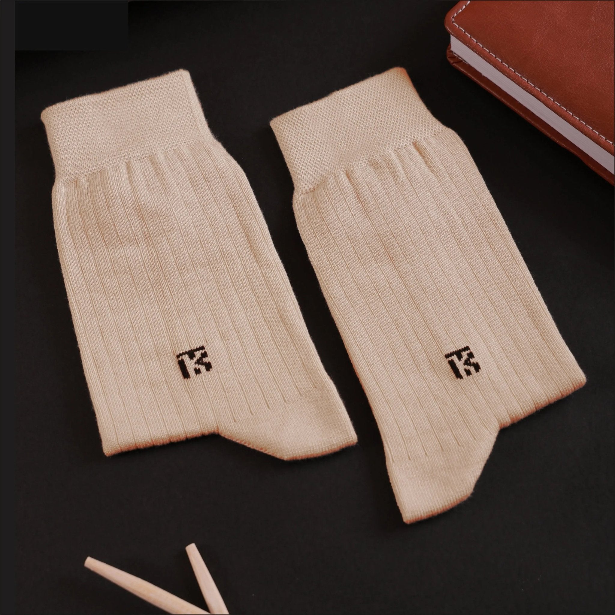 KIKITOES BAMBOO MEN CREW SOCKS | Beige ComfortKikitoes