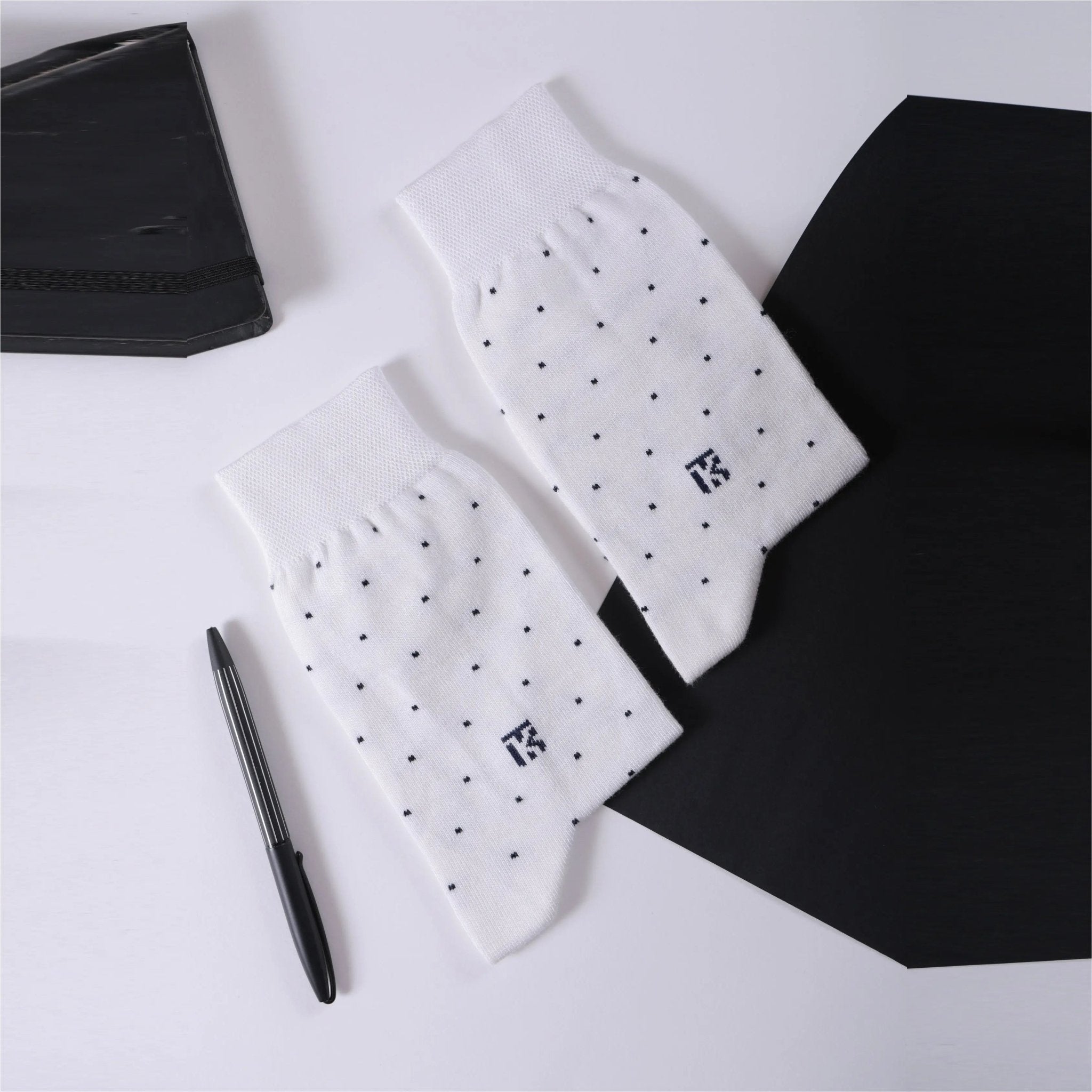 KIKITOES BAMBOO MEN CREW SOCKS | WHITE STONEKikitoes