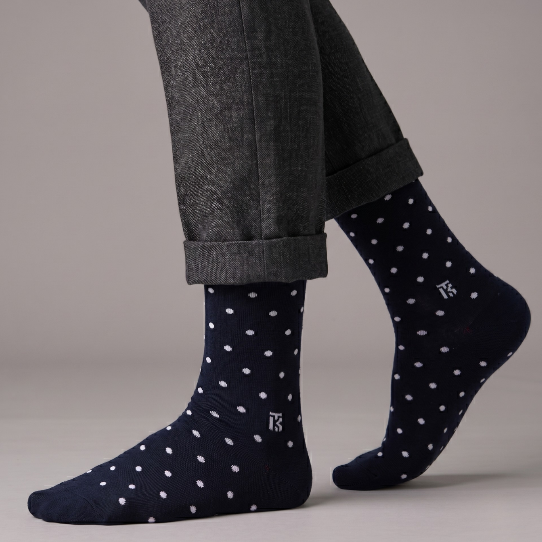 KIKITOES BAMBOO MEN CREW SOCKS | Contrast Polka