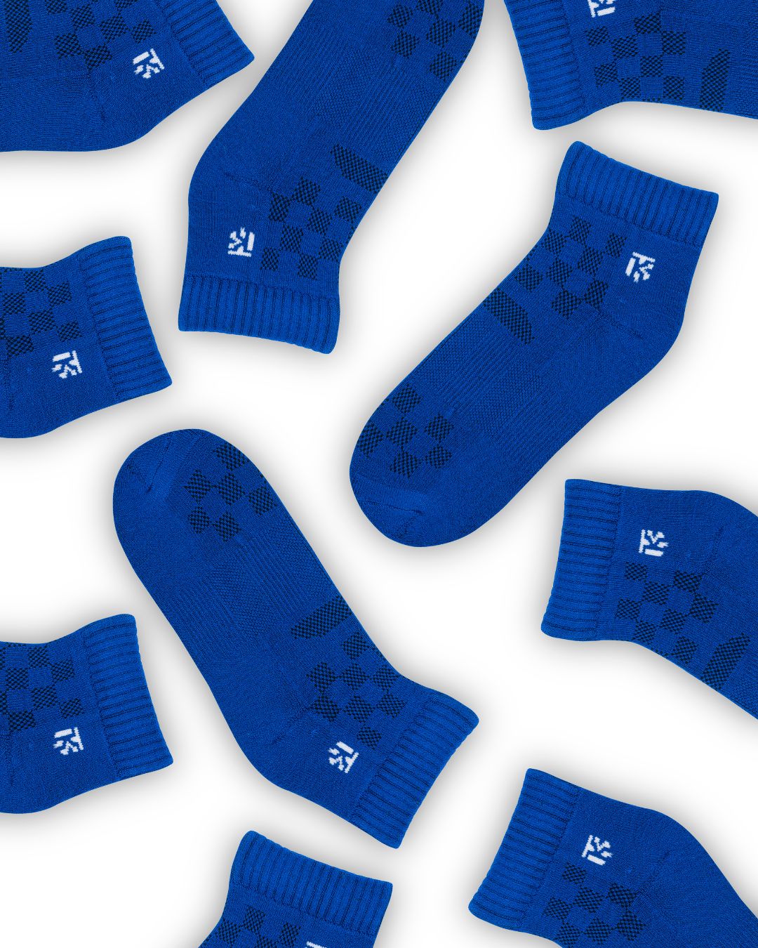 Men’s premium bamboo ankle socks from KIKITOES, displayed in multiple colours – ideal as sports socks or gym socks for active wear.