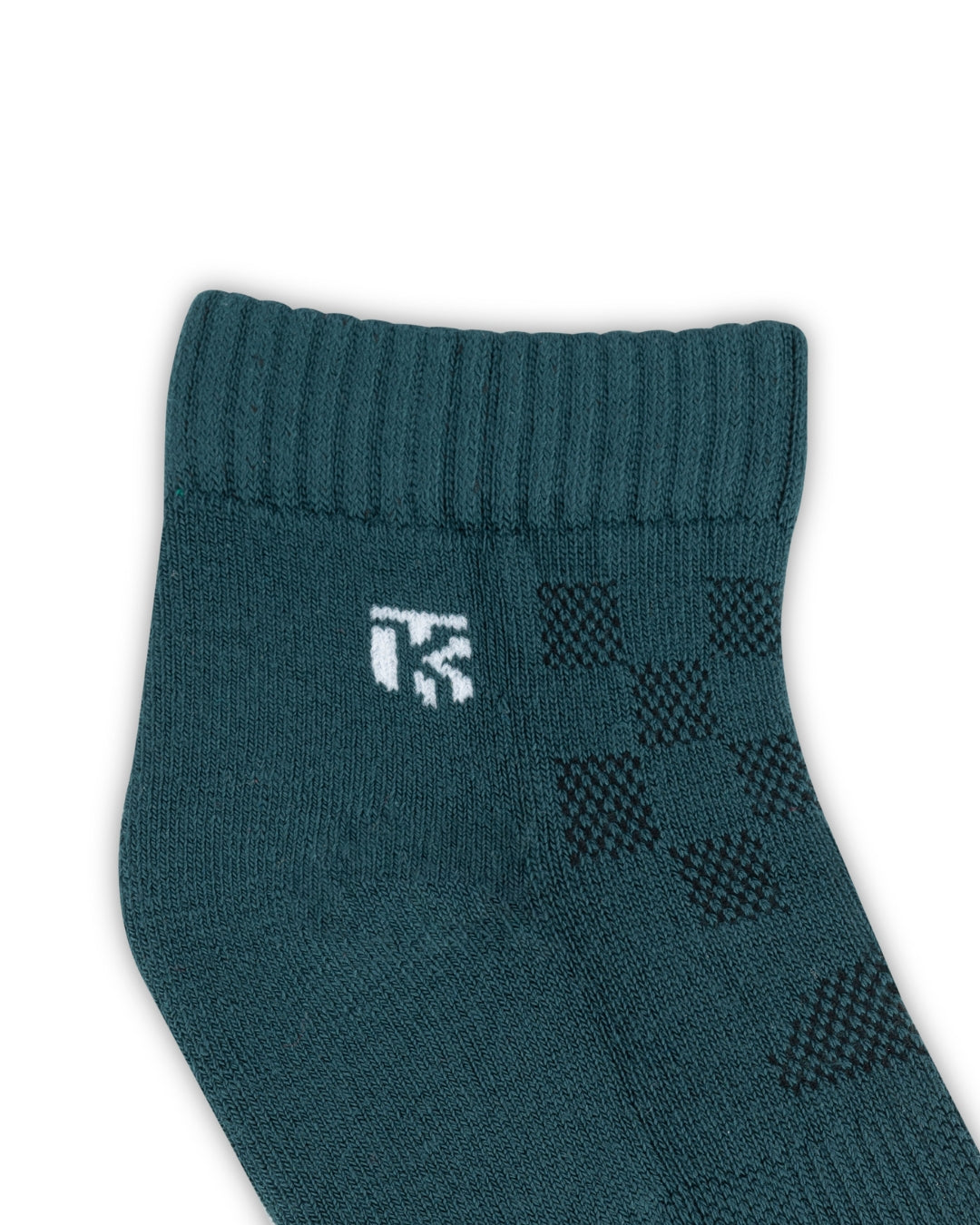 Men’s premium bamboo ankle socks from KIKITOES, displayed in multiple colours – ideal as sports socks or gym socks for active wear.