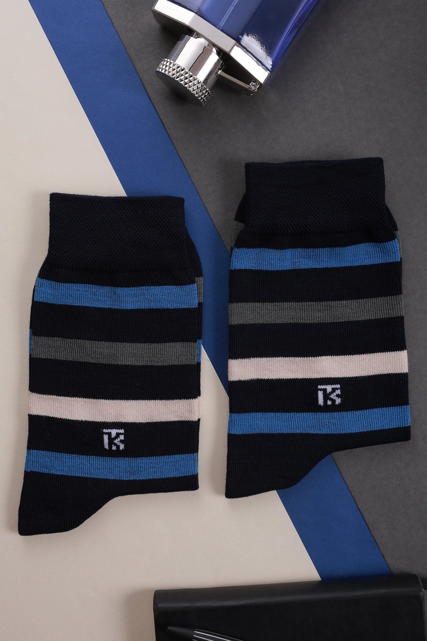 KIKITOES BAMBOO MEN CREW SOCKS | Urban Stripes | Navy CloudSTRIPE BAMBOO SOCKSKikitoes