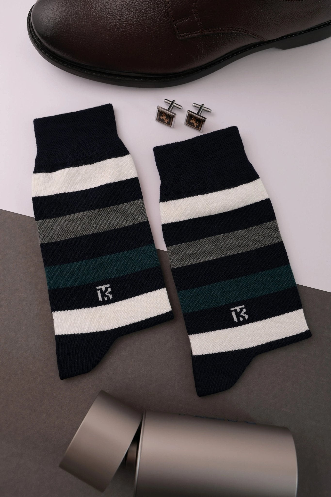 KIKITOES BAMBOO MEN CREW SOCKS | Urban Stripes | Arctic FlowSTRIPE BAMBOO SOCKSKikitoes