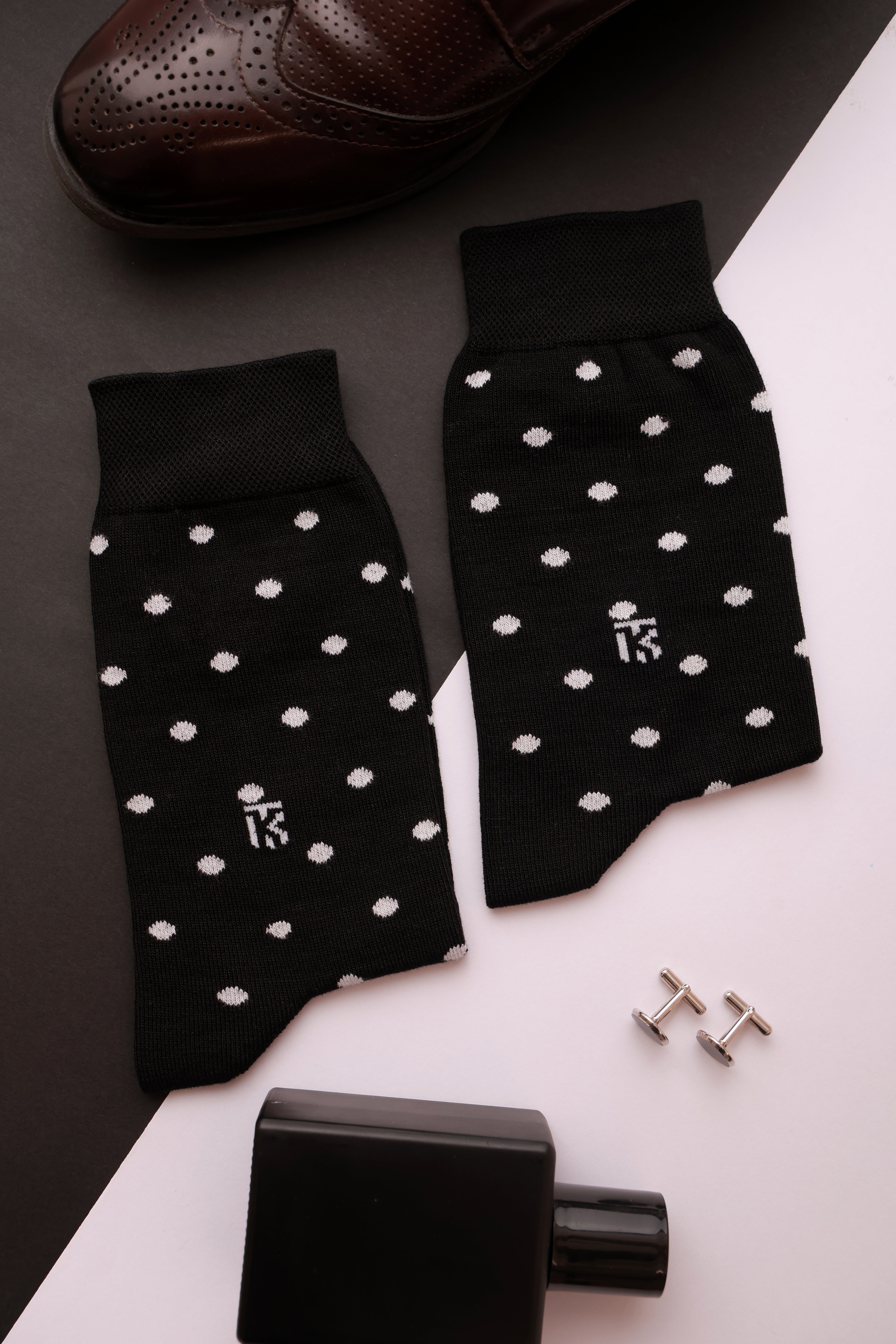 Contrast Polka | Black and White